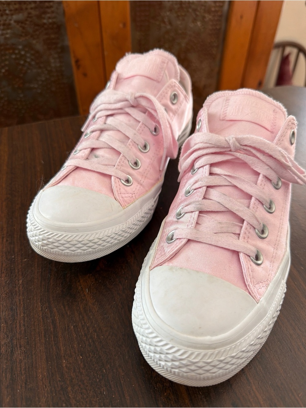 Converse All Star Low Top Pink Satin Sneakers Size Women's 10